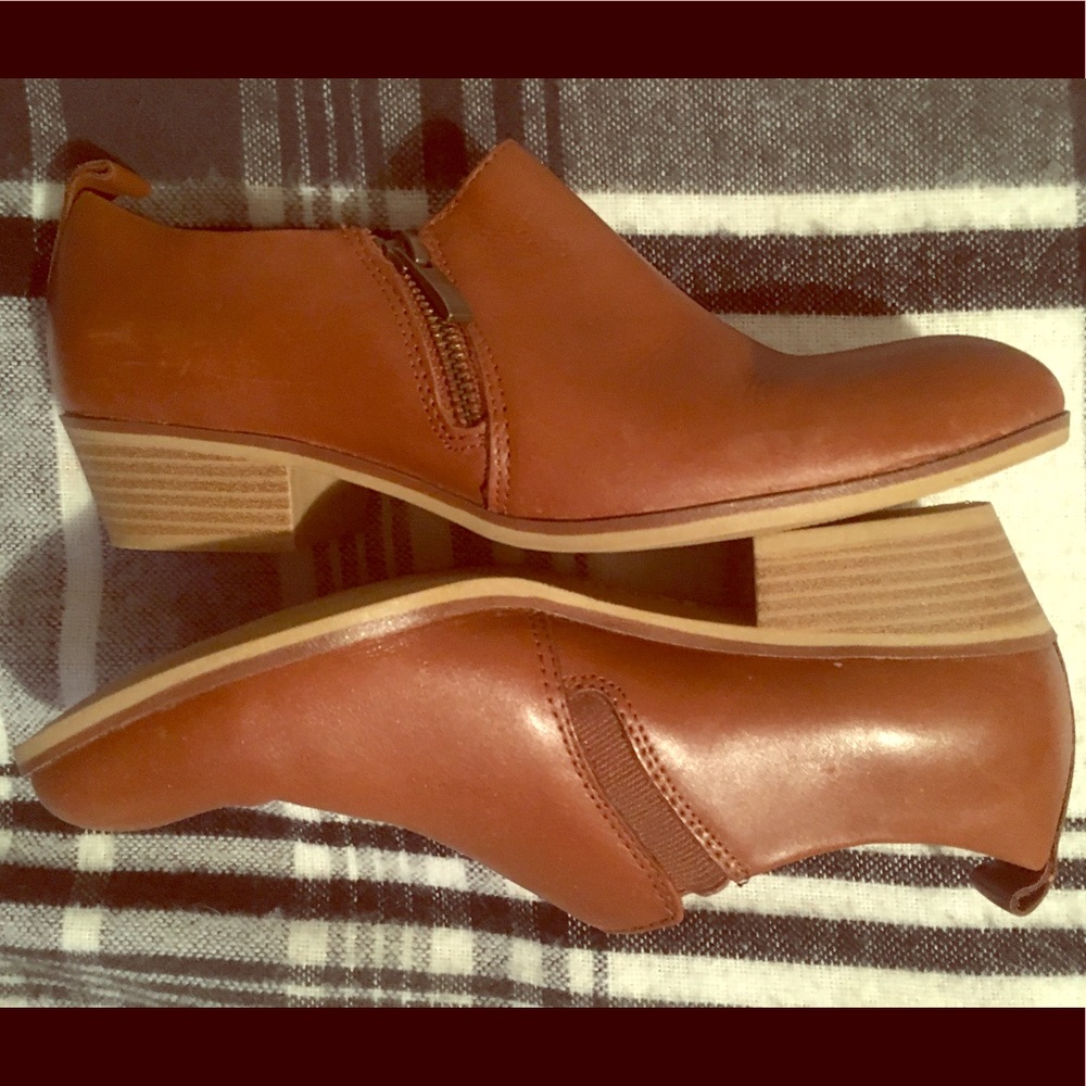 Sonoma ankle bootie
